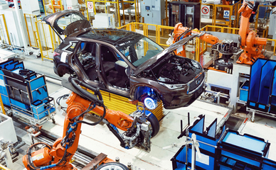 東風英菲尼迪 以“奮進之年”為號角，多維戰略布局釋放潛能，驅動未來汽車銷售新篇章